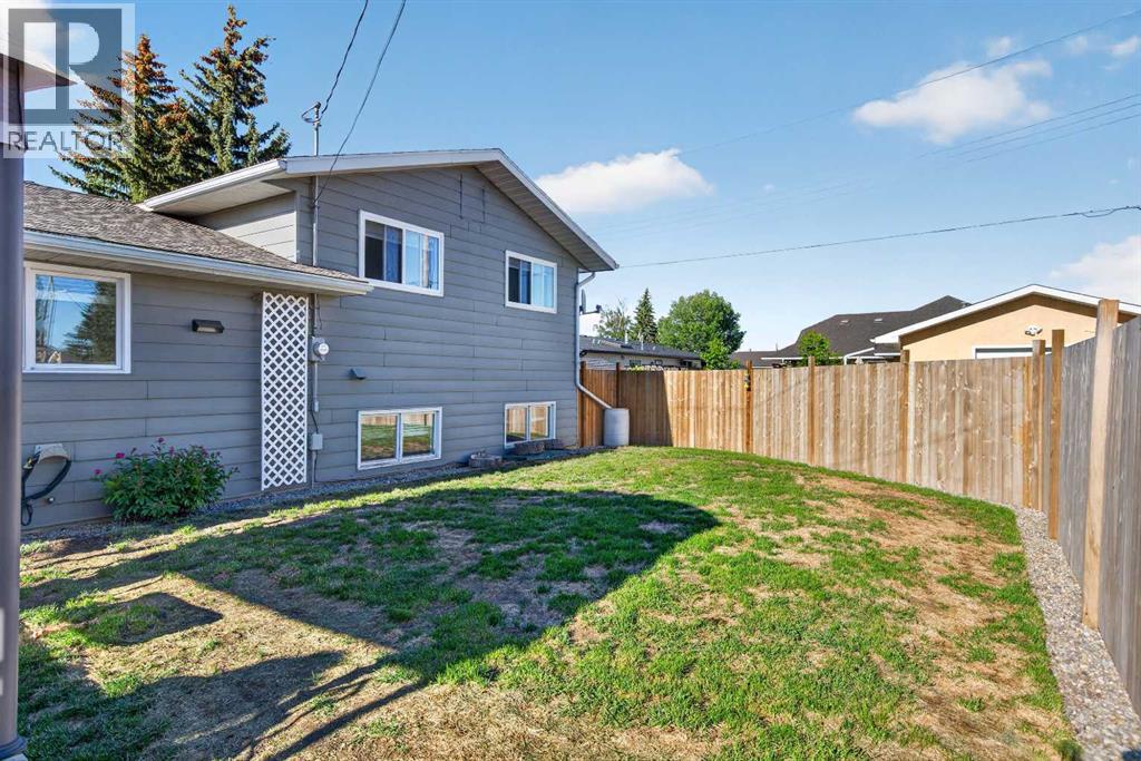 345 9 Street Southeast - Photo 7