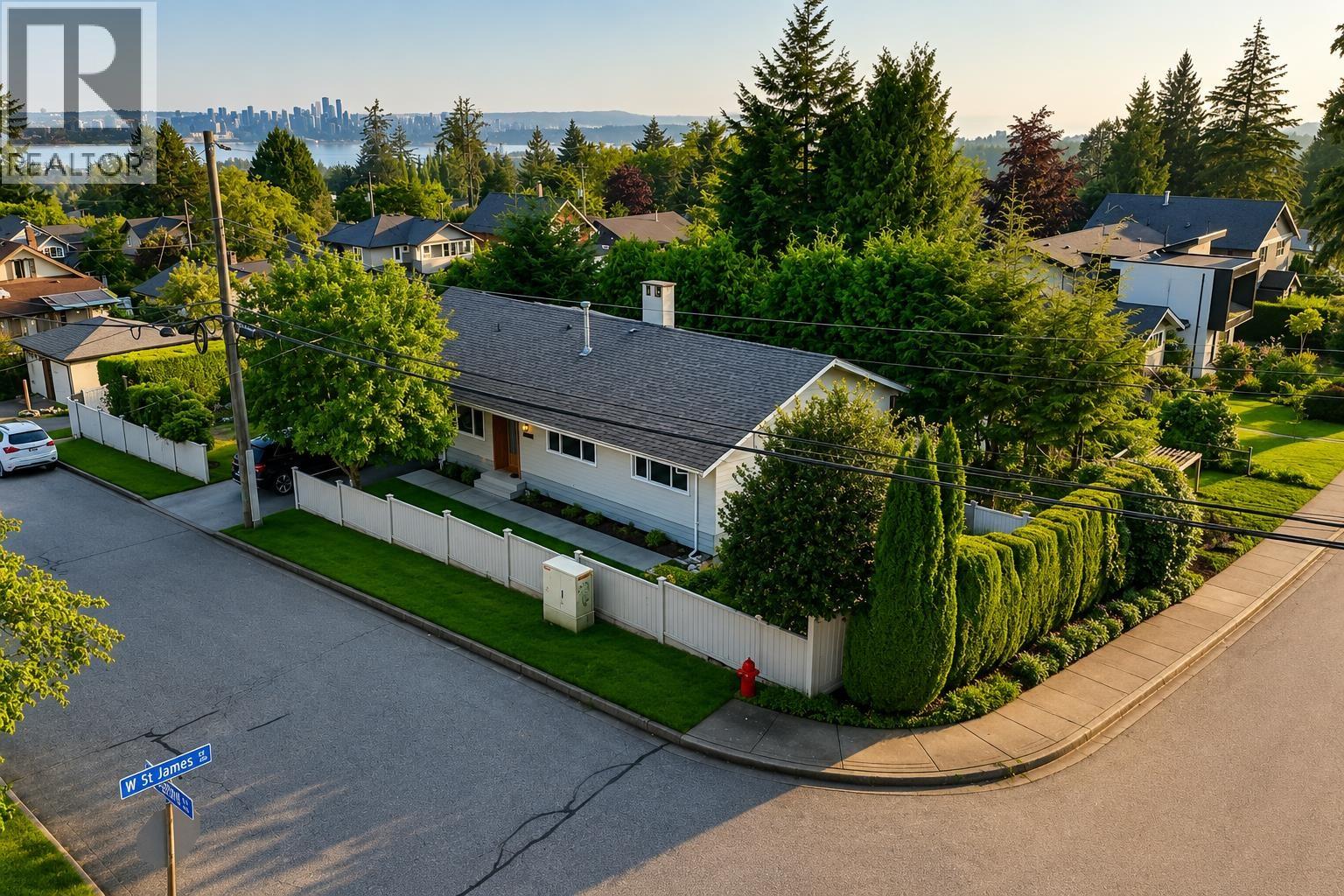 3277 CHESTERFIELD AVENUE