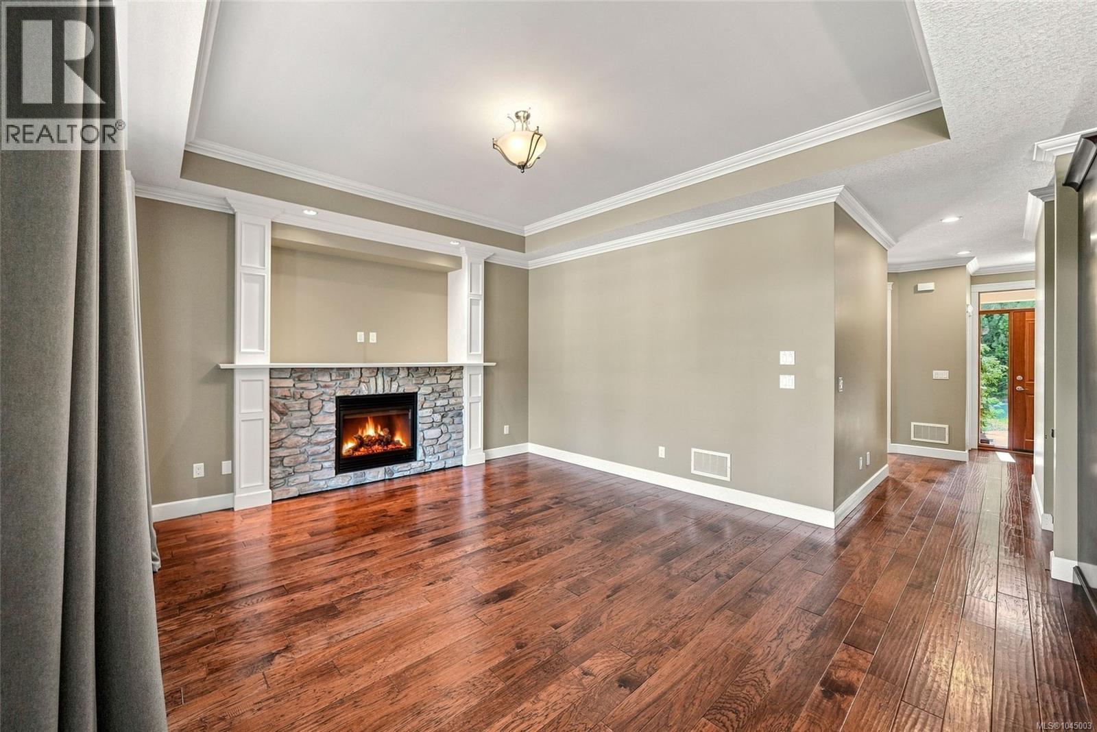 341 Sunny Dr - Image 4
