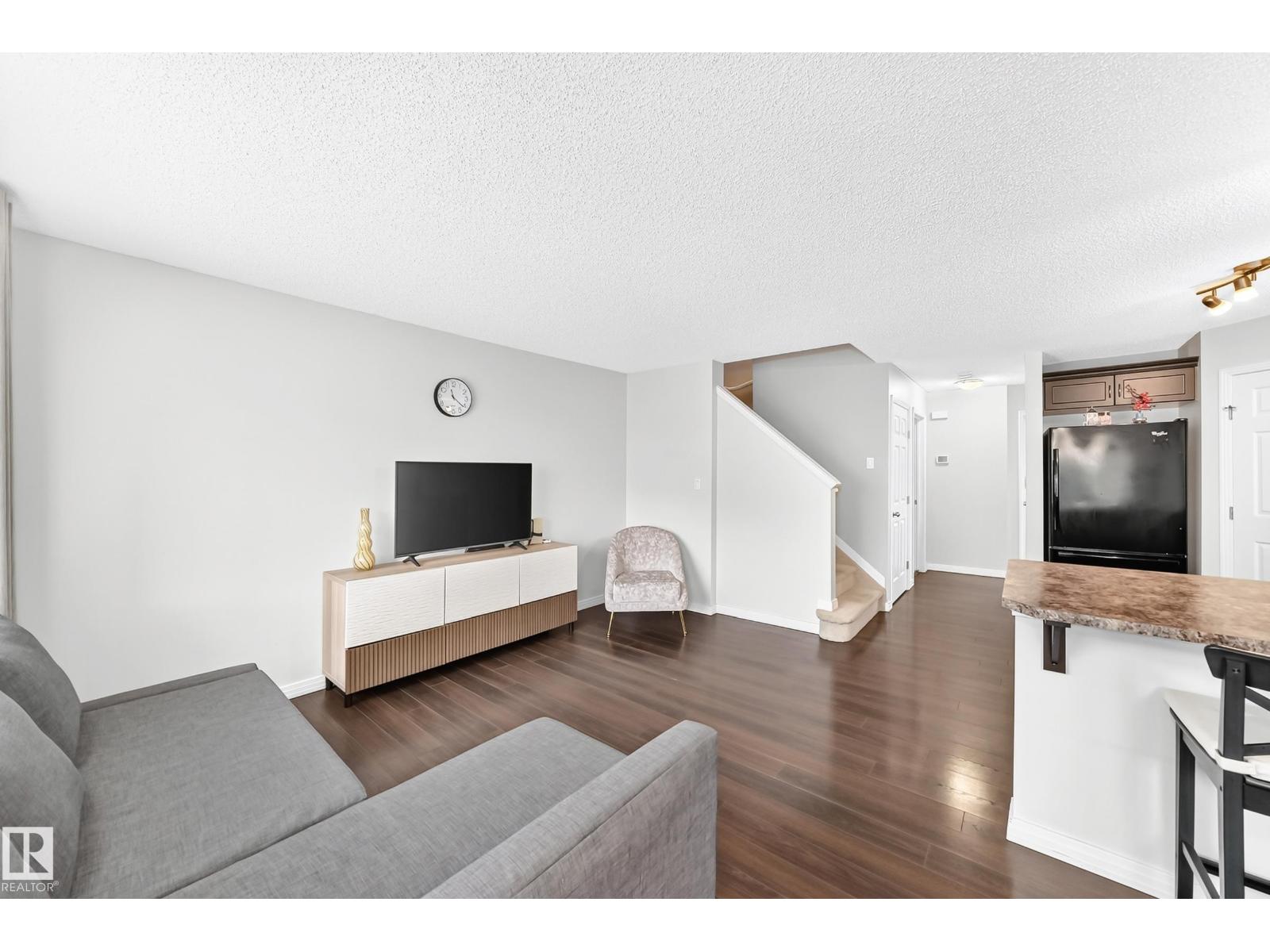 3920 6 Street NW - Photo 10