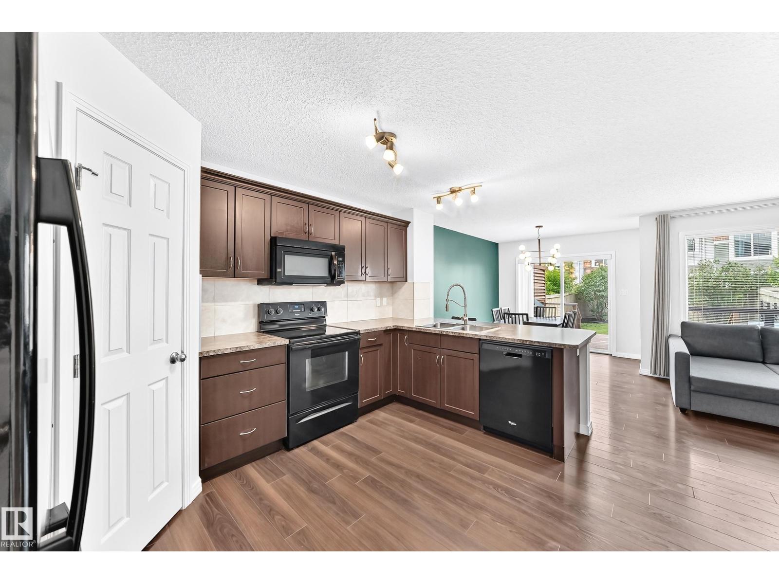 3920 6 ST NW, Maple Crest, Edmonton photo 4