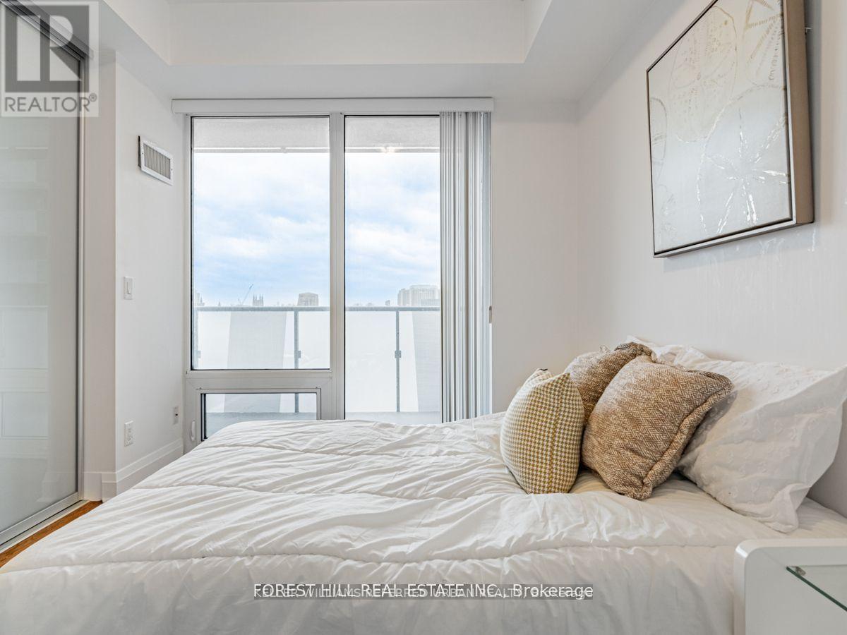 #505 1080 BAY STREET - 18