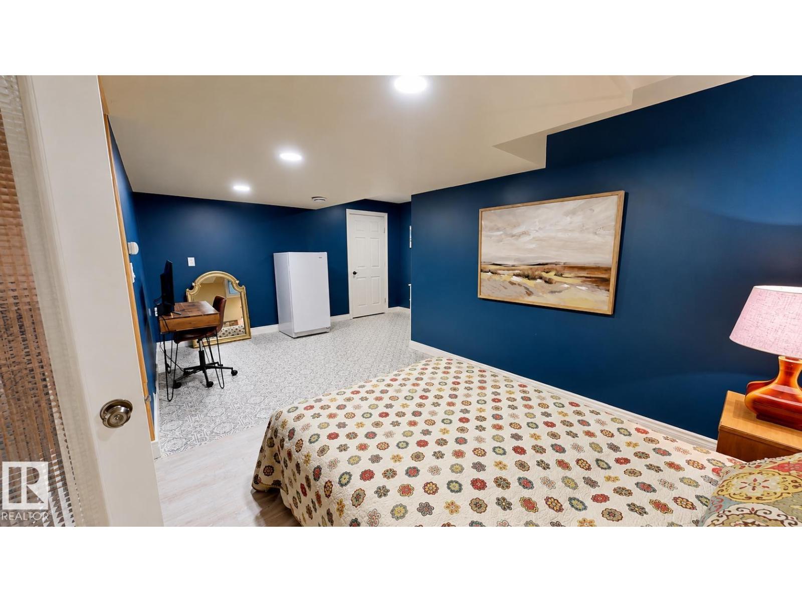15104 42 AV NW - Image 42
