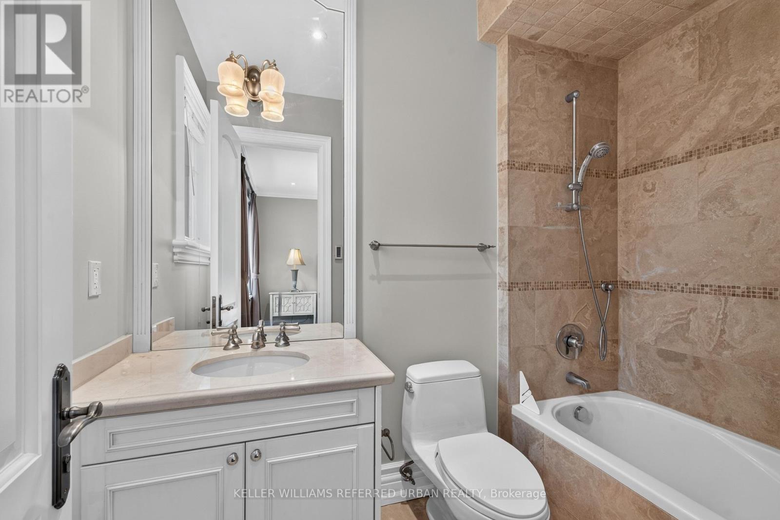 59 MUNRO BOULEVARD - Image 33