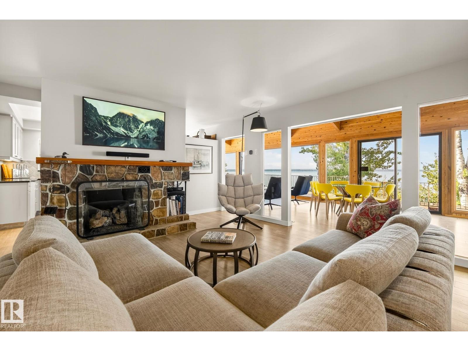 139 Silver Beach RD - 20