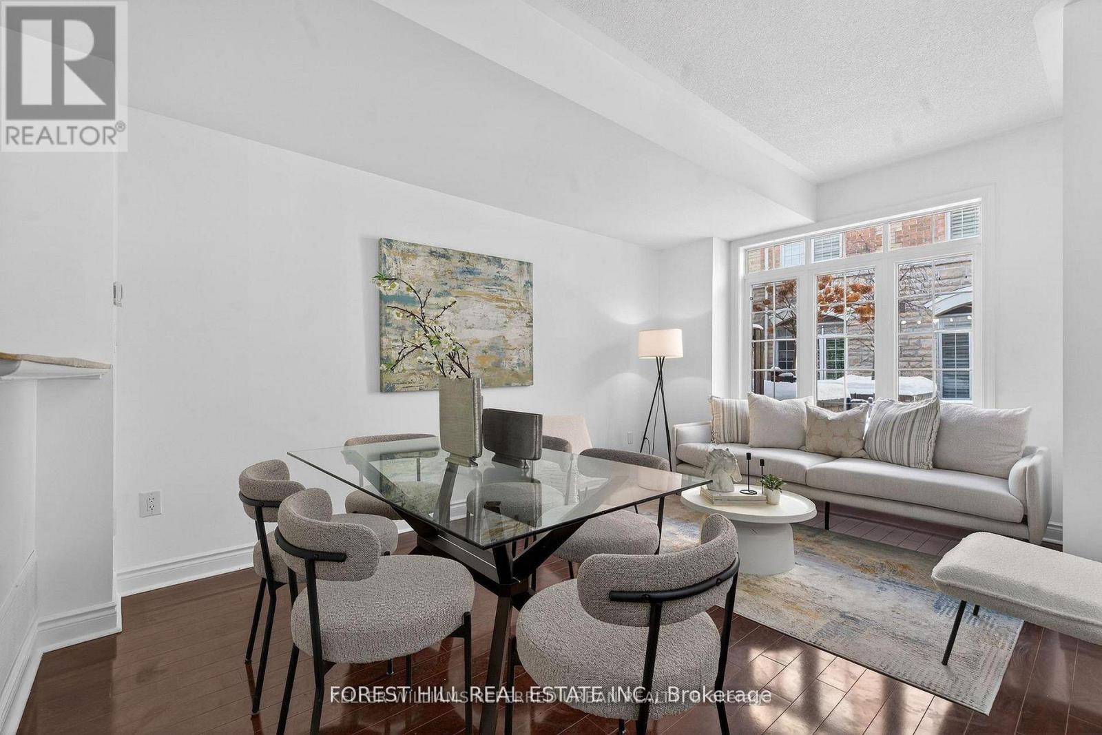 #17 8 BRIGHTON PLACE - Image 3