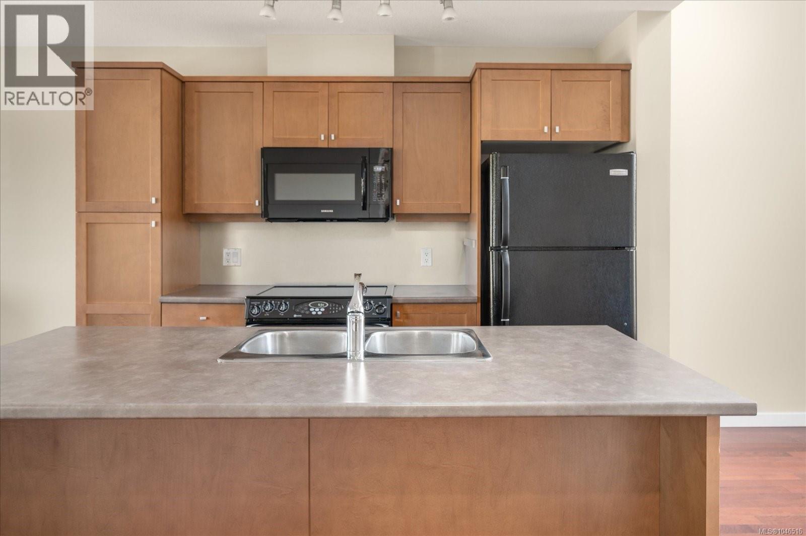 #316 555 Franklyn St - 9