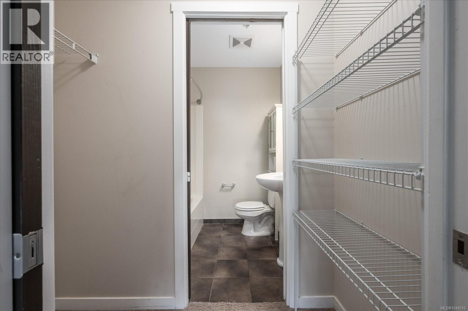 #316 555 Franklyn St - 29