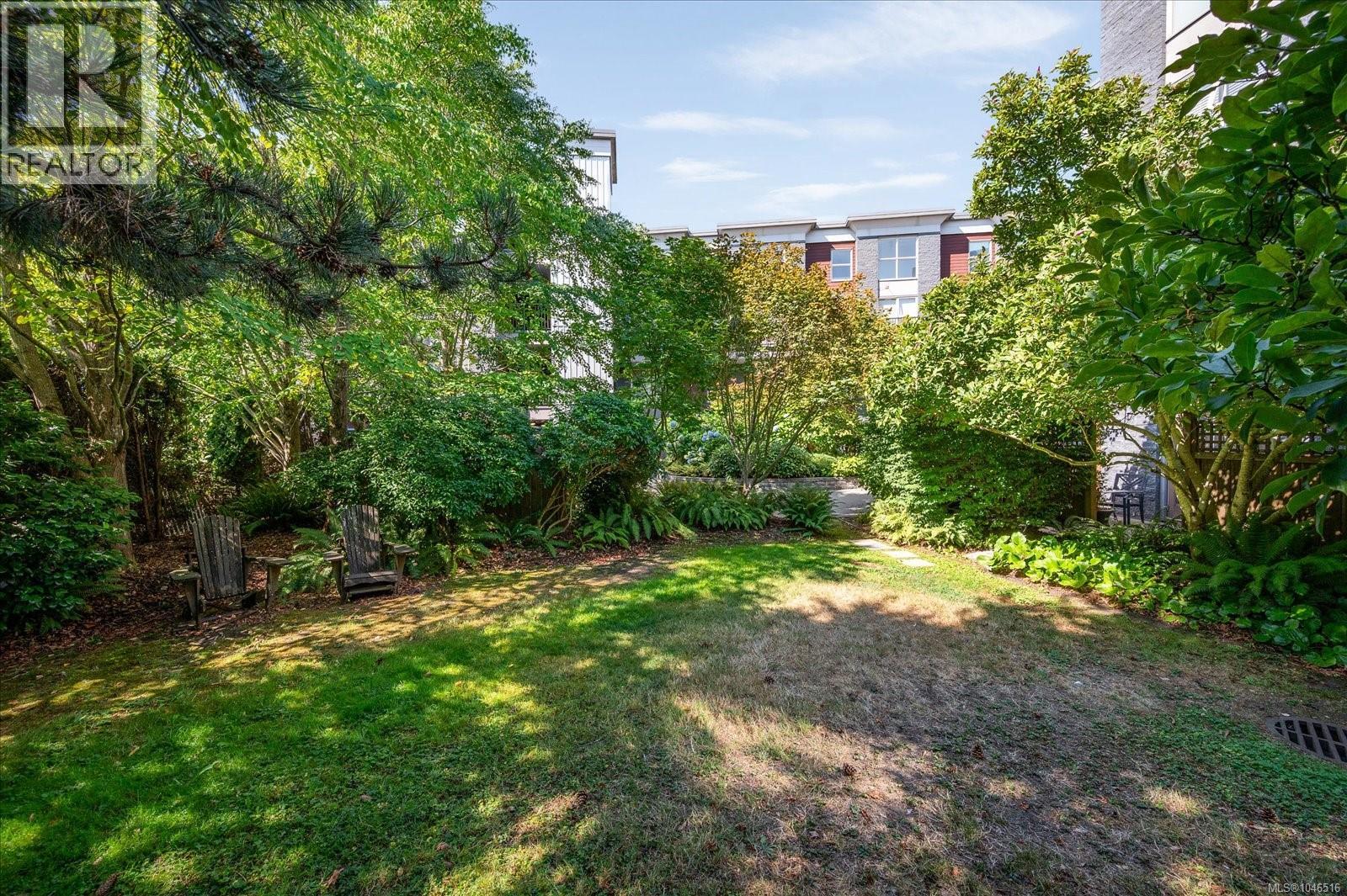 #316 555 Franklyn St - 33