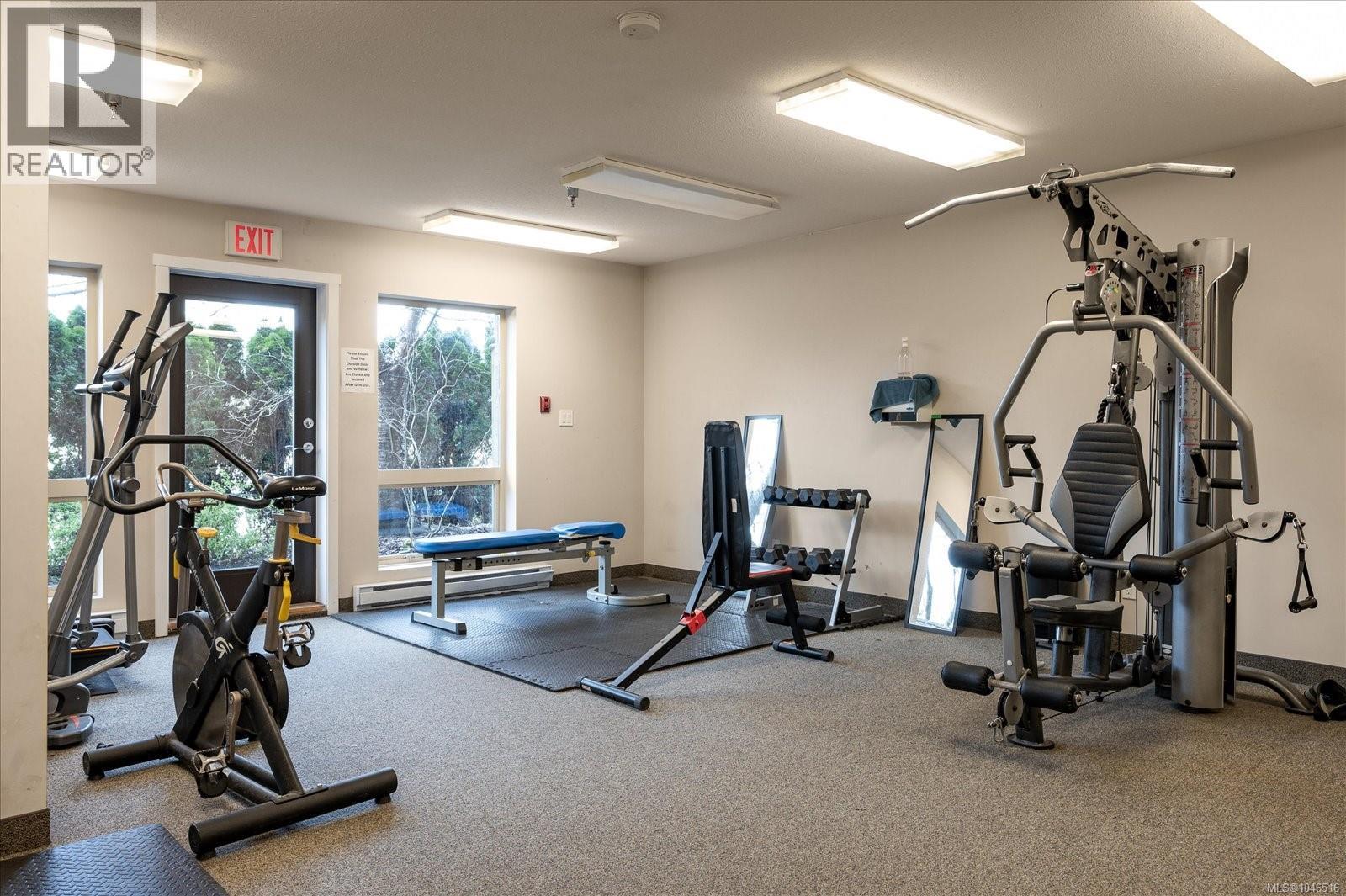 #316 555 Franklyn St - 36