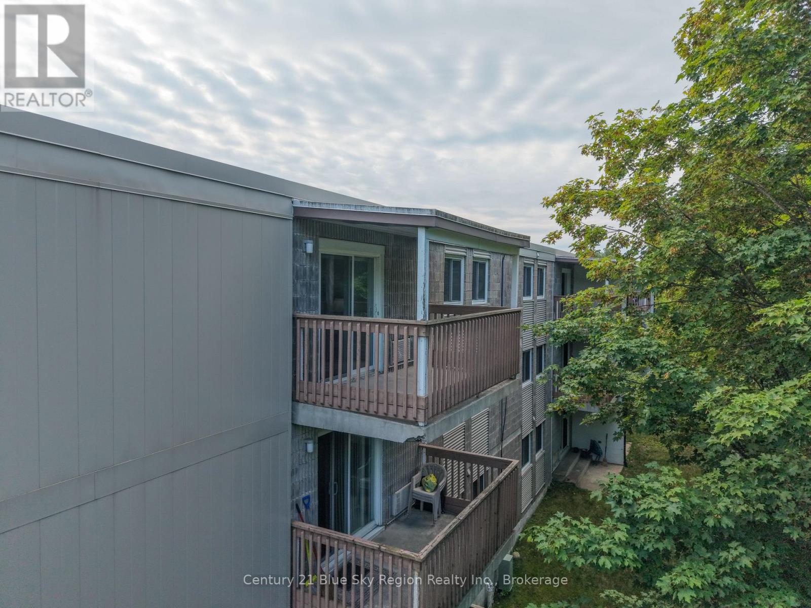 #306 213 LEONARD STREET - Image 20