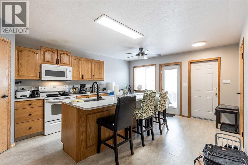 #502 165 South Ridge Drive SE - Image 11