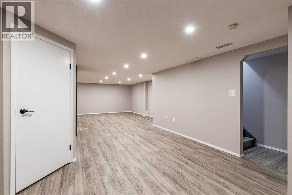 #502 165 South Ridge Drive SE - Image 28