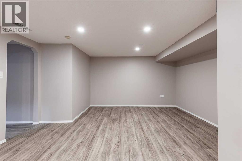 #502 165 South Ridge Drive SE - Image 29