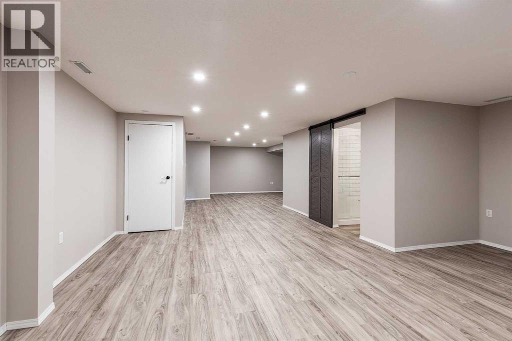 #502 165 South Ridge Drive SE - Image 32