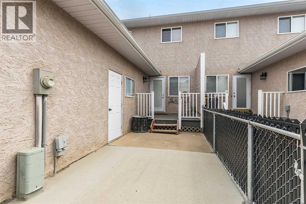 #502 165 South Ridge Drive SE - Image 36