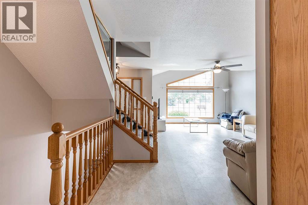 #502 165 South Ridge Drive SE - Image 9