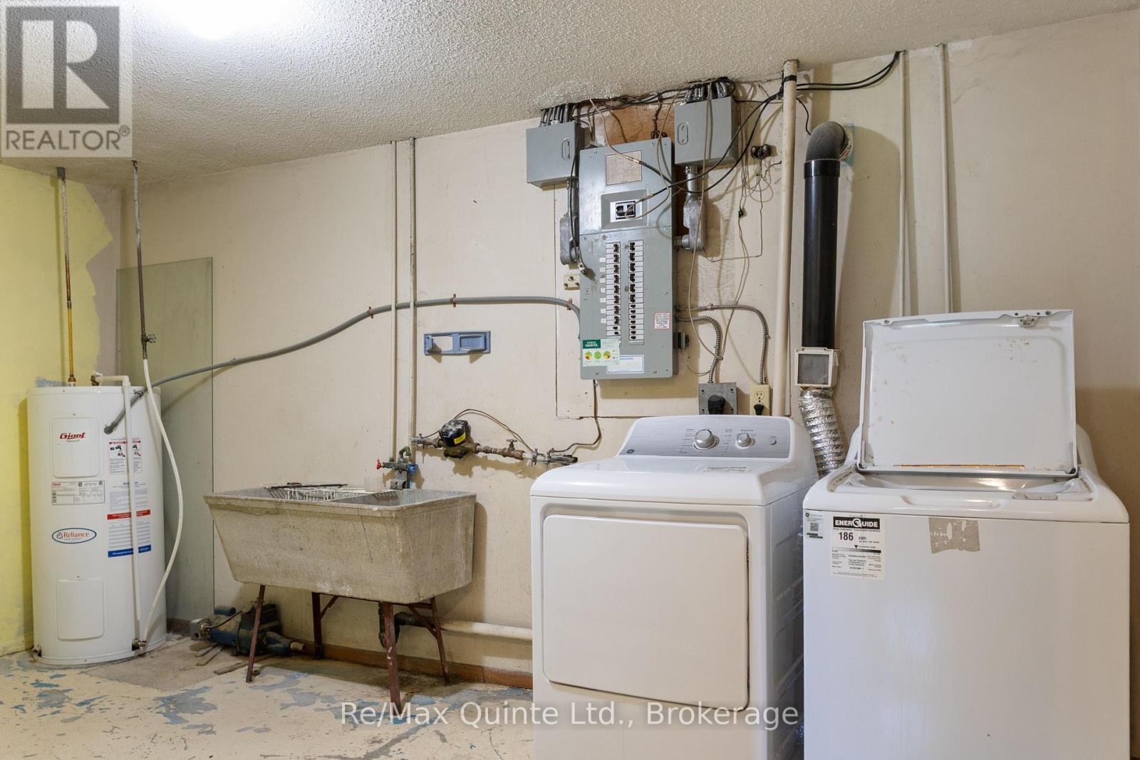 675 PALACE ROAD - Image 39