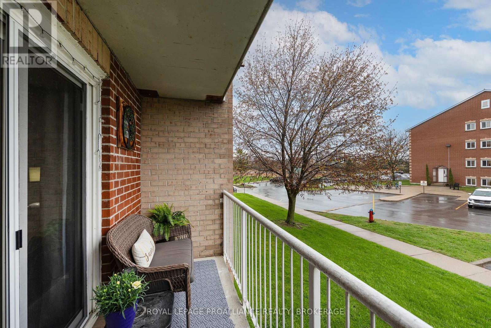 #201 580 ARMSTRONG ROAD - 38