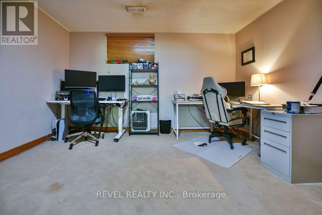 149 GIRDWOOD CRESCENT - 30