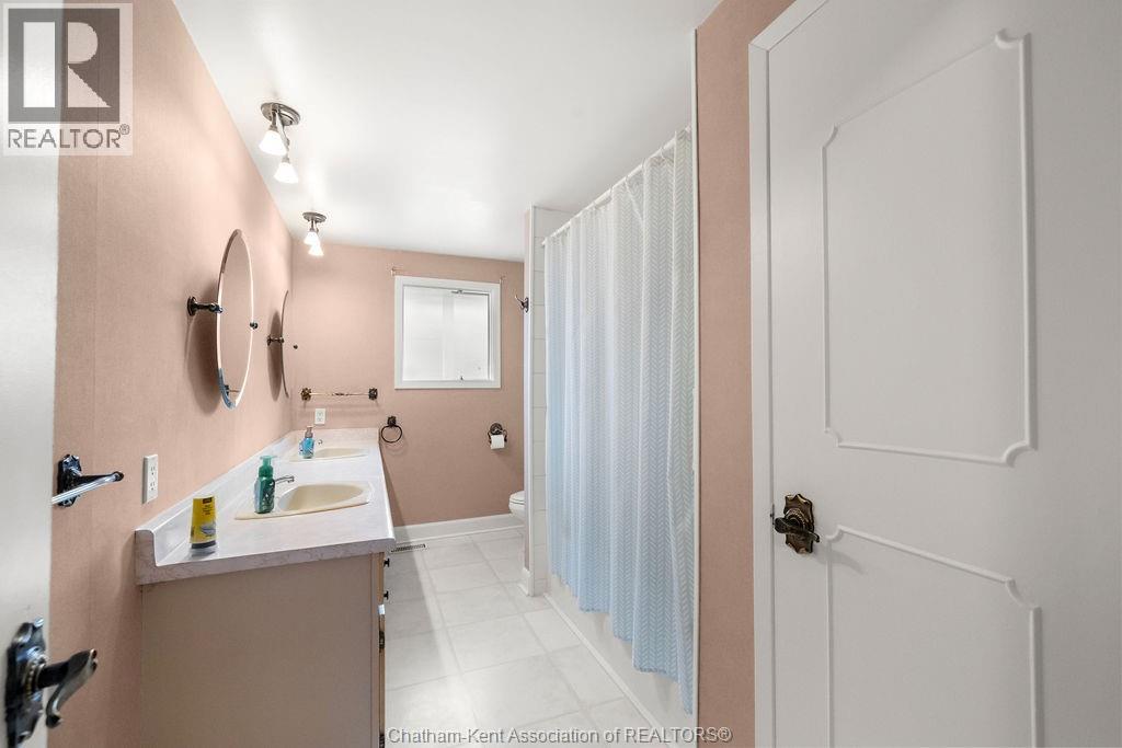 98 Cardinal CRESCENT - 12