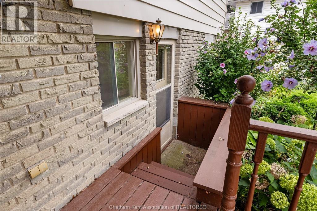 98 Cardinal CRESCENT - 32
