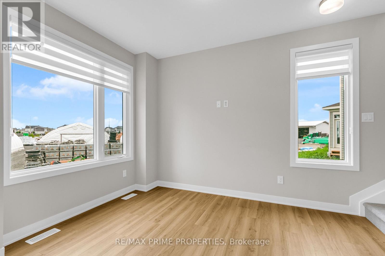 3 Bed, 4 Bath House for Sale in Ottawa – 745 HAFLINGER ROW, Ottawa – MLS# X13666654 - Image 11