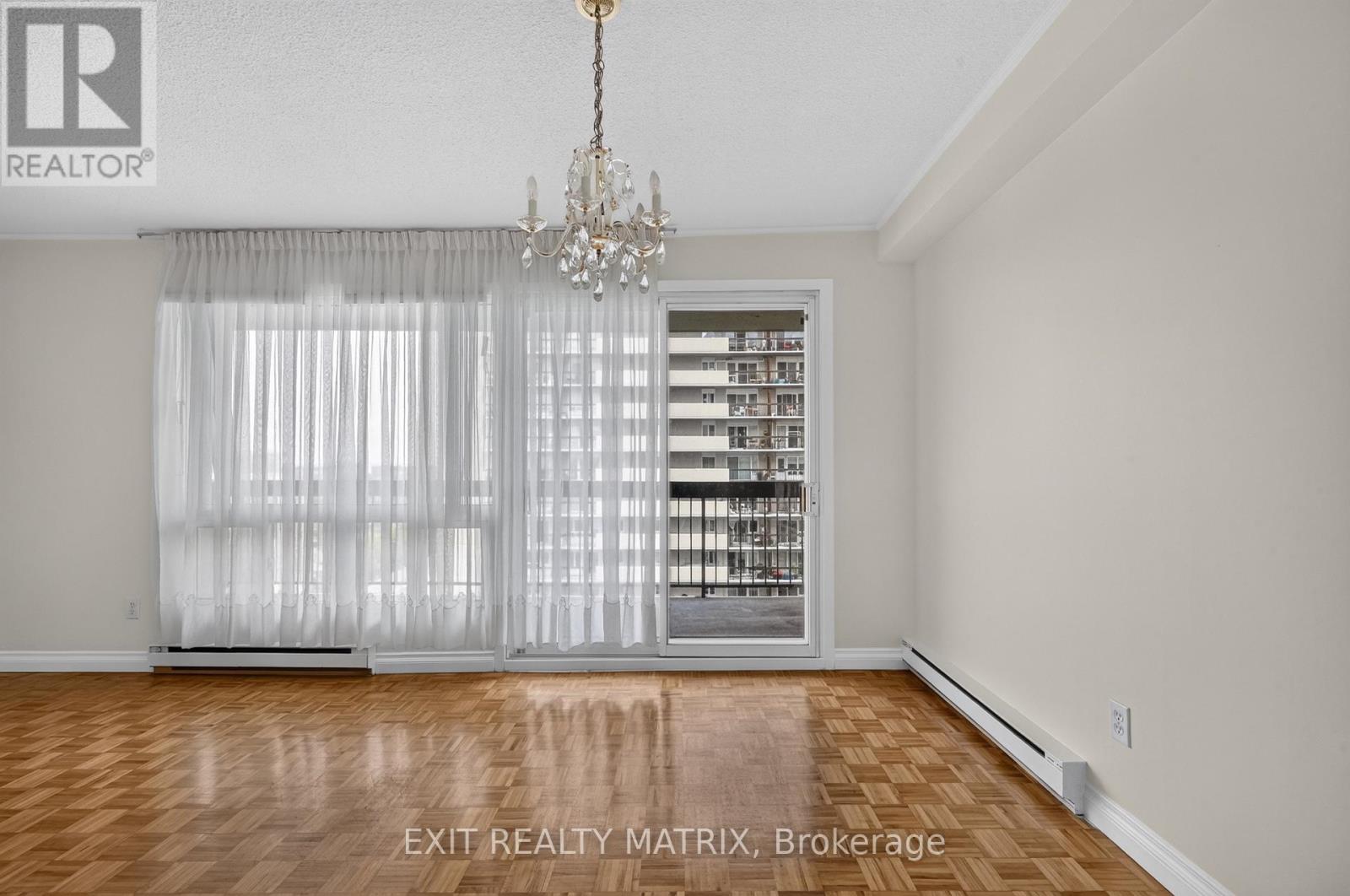 2 Bed, 1 Bath House for Sale in Ottawa – 1204 – 158 B MCARTHUR AVENUE, Ottawa – MLS# X13666682 - Image 10