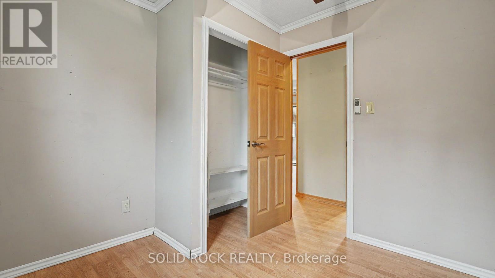 1372 VILLAGE ROAD - 20