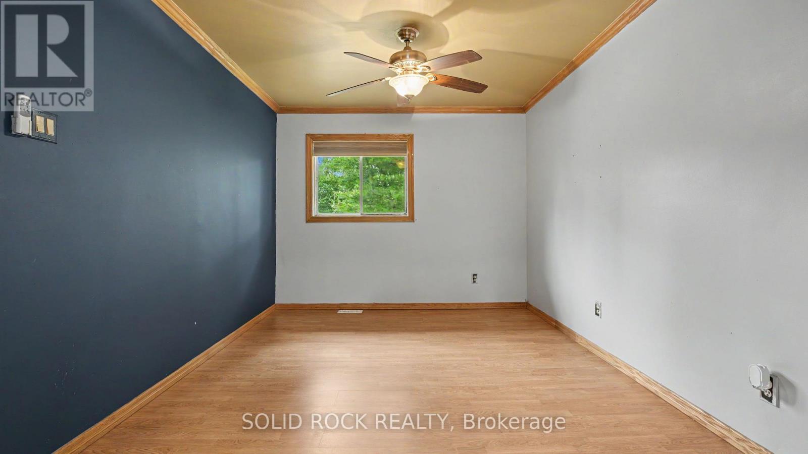 1372 VILLAGE ROAD - 23