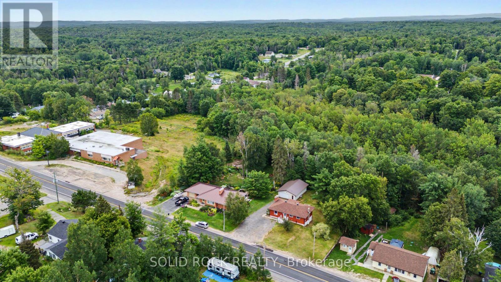 1372 VILLAGE ROAD - 46