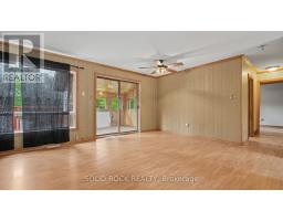 1372 Village Road, East Ferris, ON P0H1B0 Photo 14