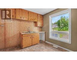 Bathroom - 1372 Village Road, East Ferris, ON P0H1B0 Photo 6