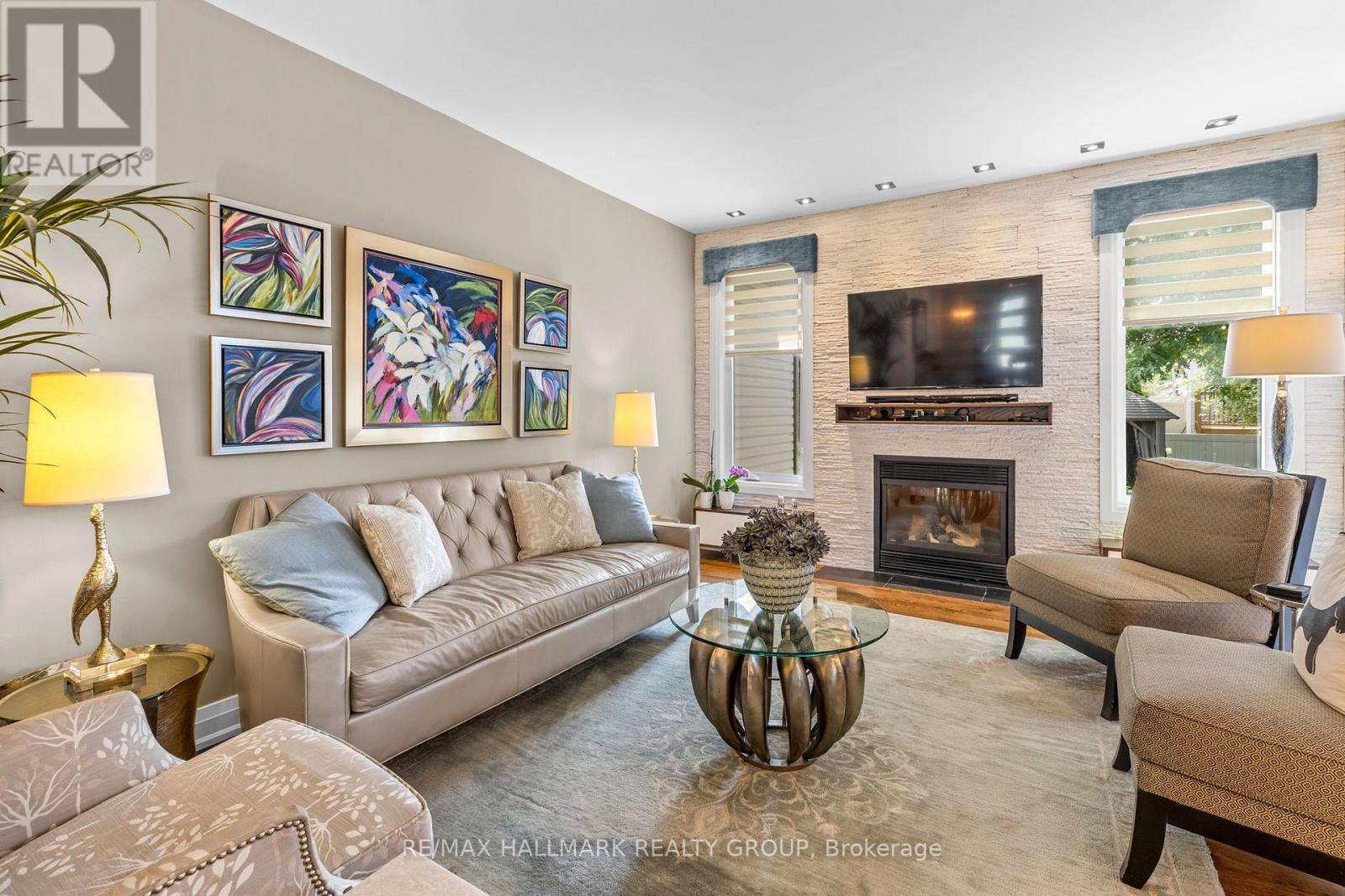 2 Bed, 2 Bath House for Sale in Ottawa – 1832 SPRINGRIDGE DRIVE, Ottawa – MLS# X13666780 - Image 8