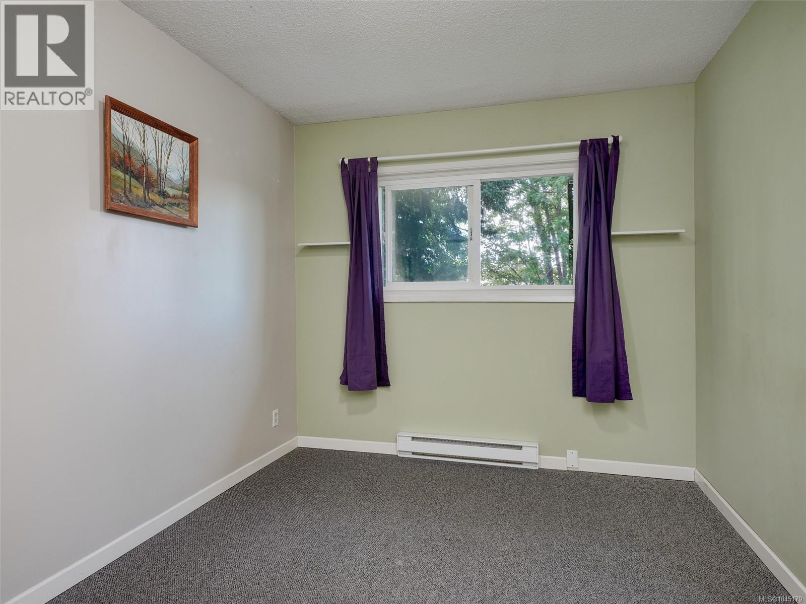 15 1701 McKenzie Avenue, Saanich