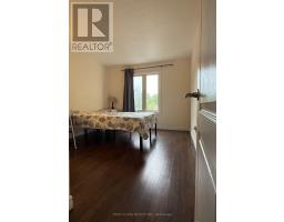 17 Harnworth Drive, Toronto, ON M2H3C1 Photo 9