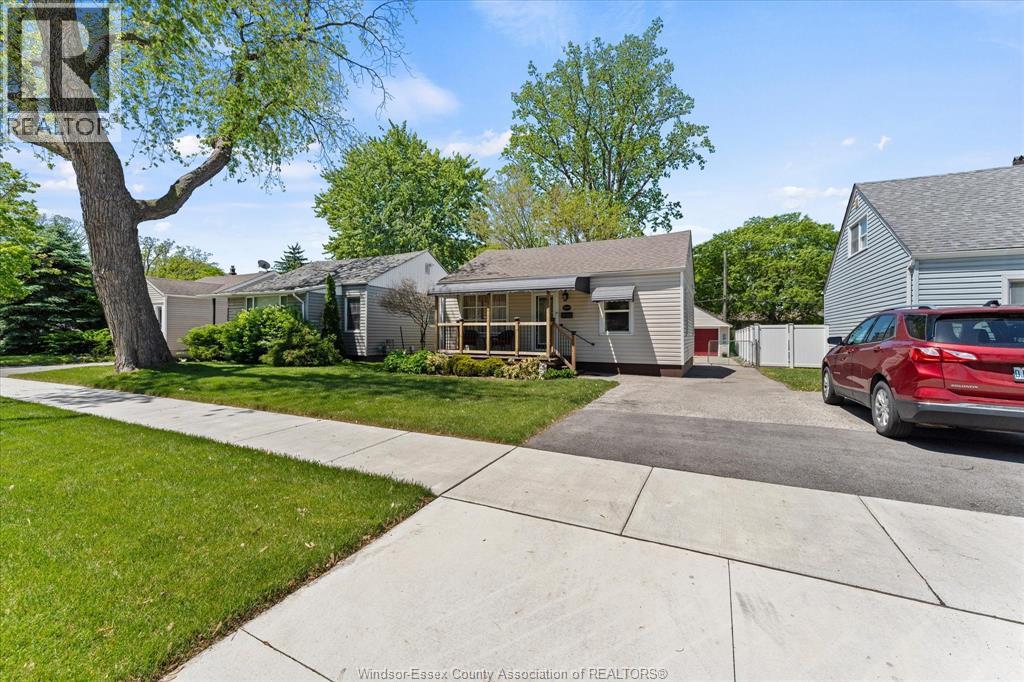 3560 BARRYMORE LANE - 3