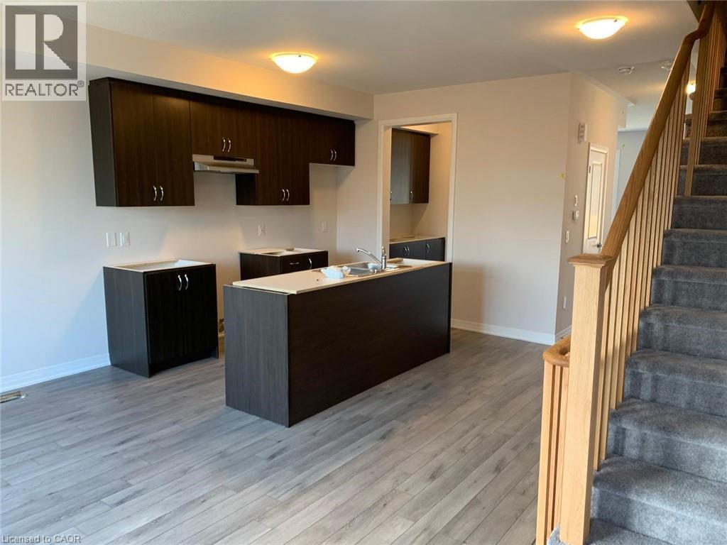 #109 585 COLBORNE Street E - 3