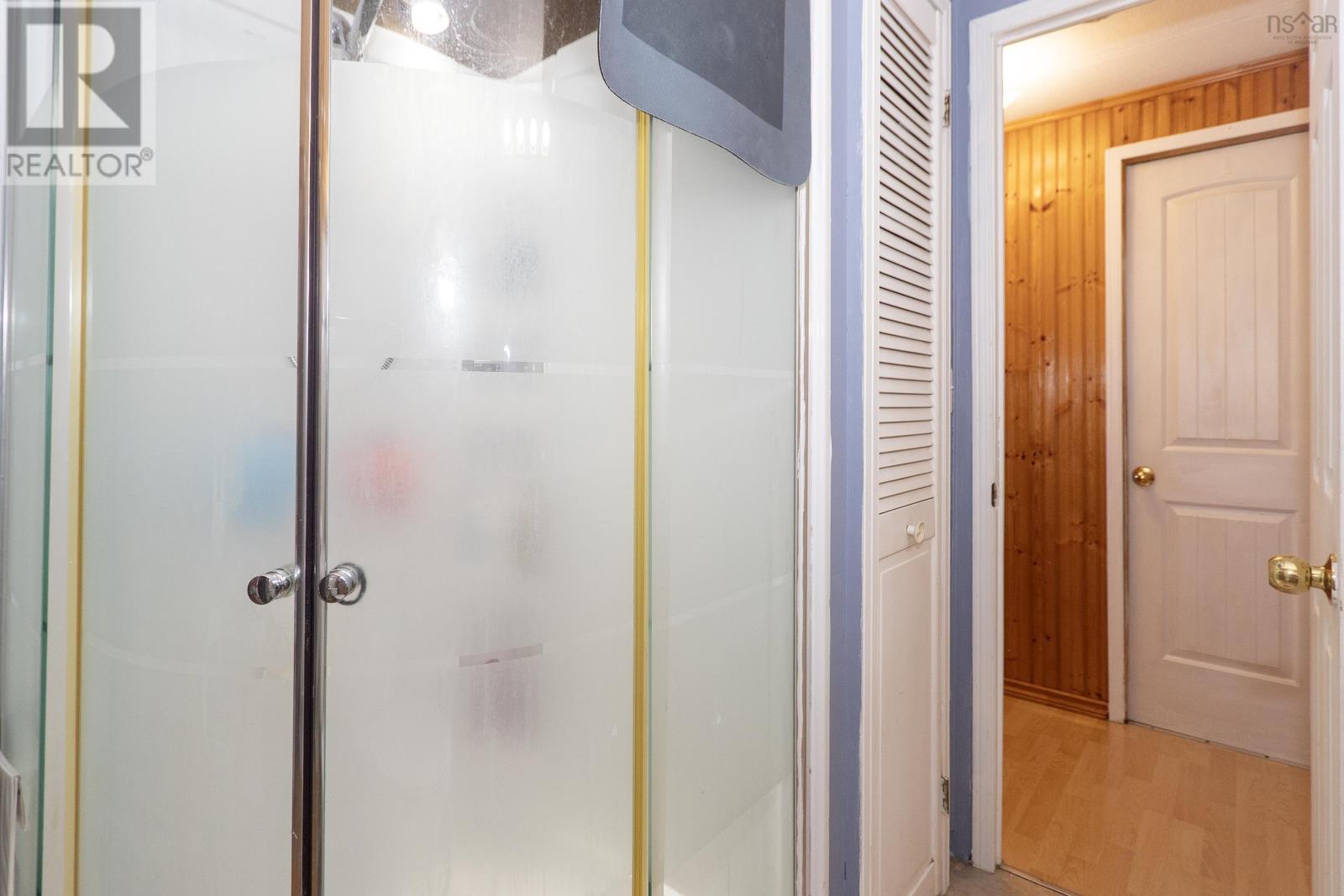 Property 20 of 32 of 16 Lorne Crescent