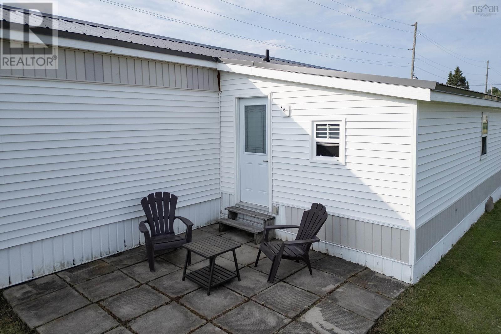 Property 26 of 32 of 16 Lorne Crescent