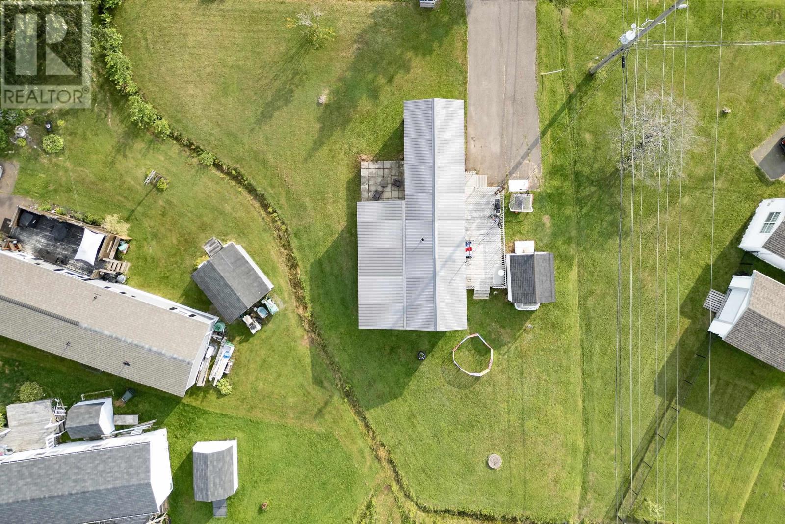 16 Lorne Crescent - 3