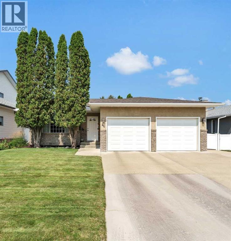 44 Prairie Drive Northeast
