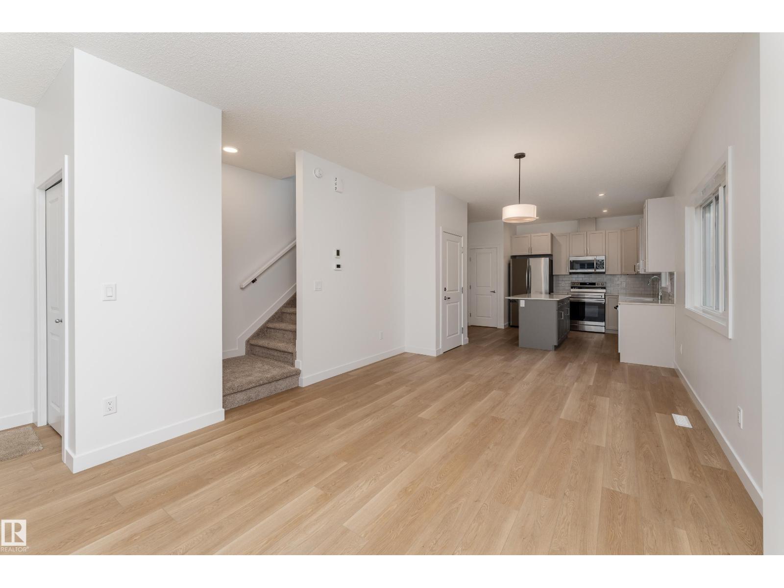 10916 & 10918 154 Street NW, High Park (Edmonton), Edmonton photo 5