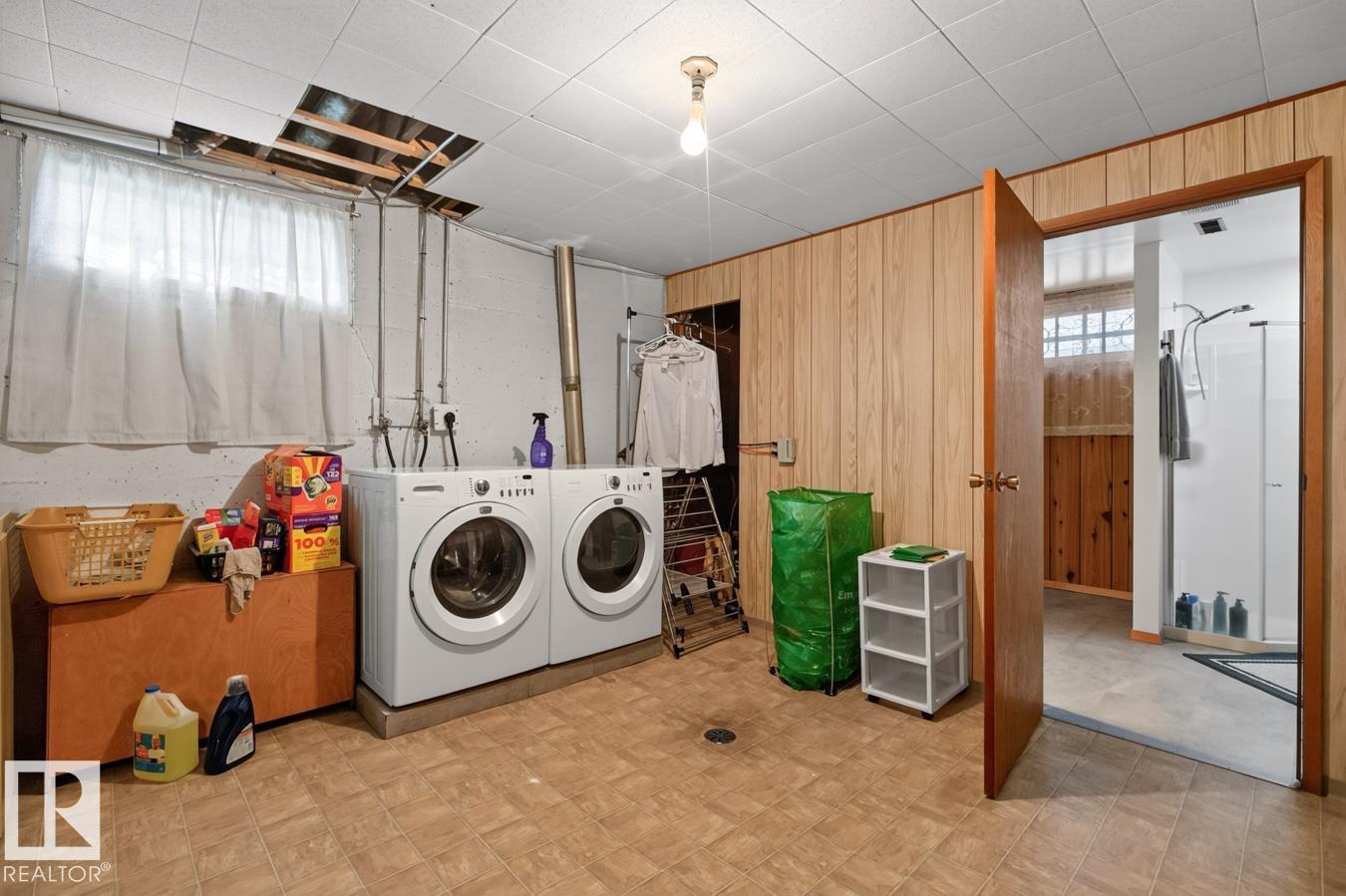 9419 65 AV NW - 21