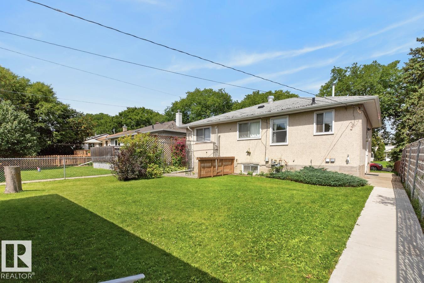 9419 65 AV NW - 28