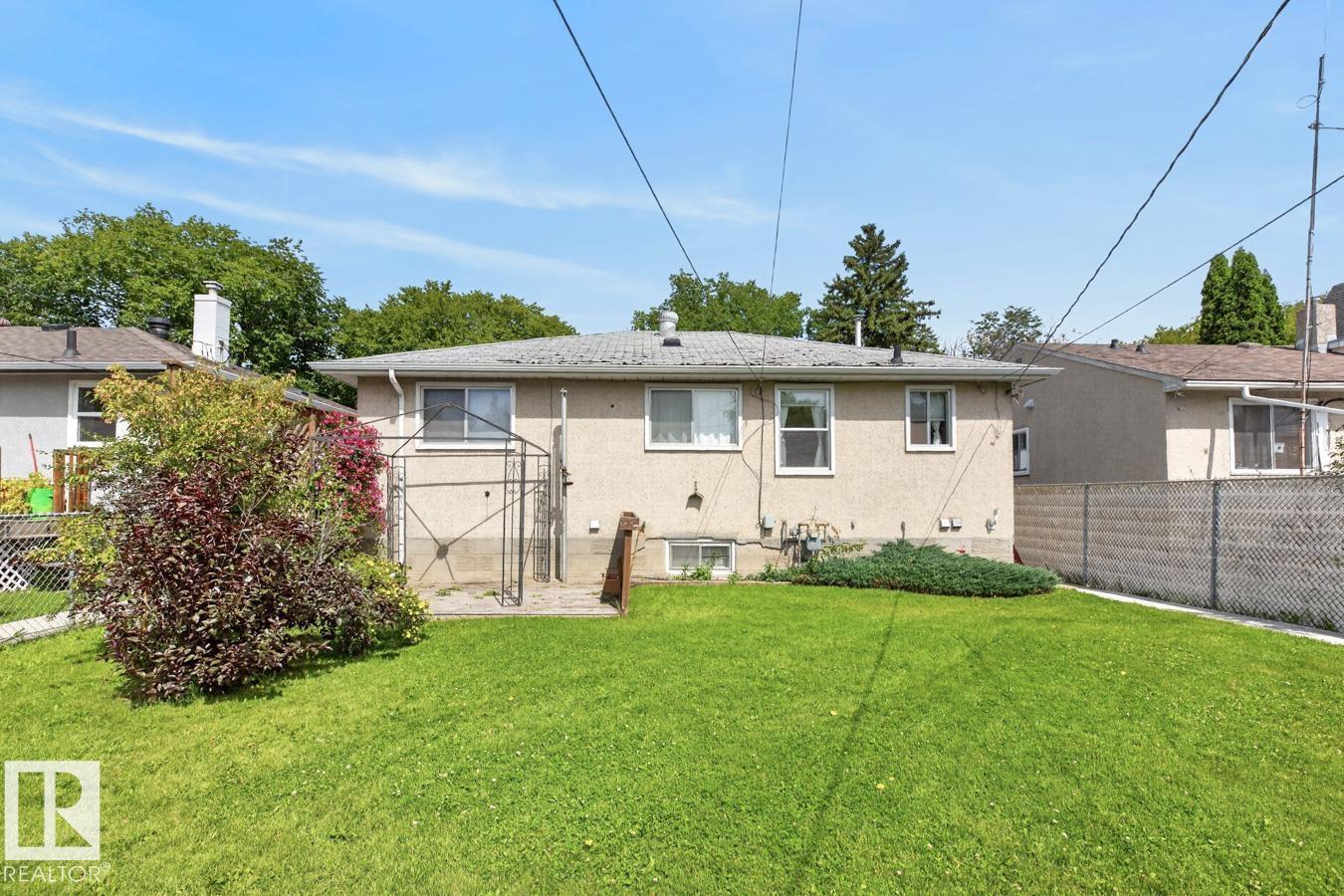 9419 65 AV NW - 32