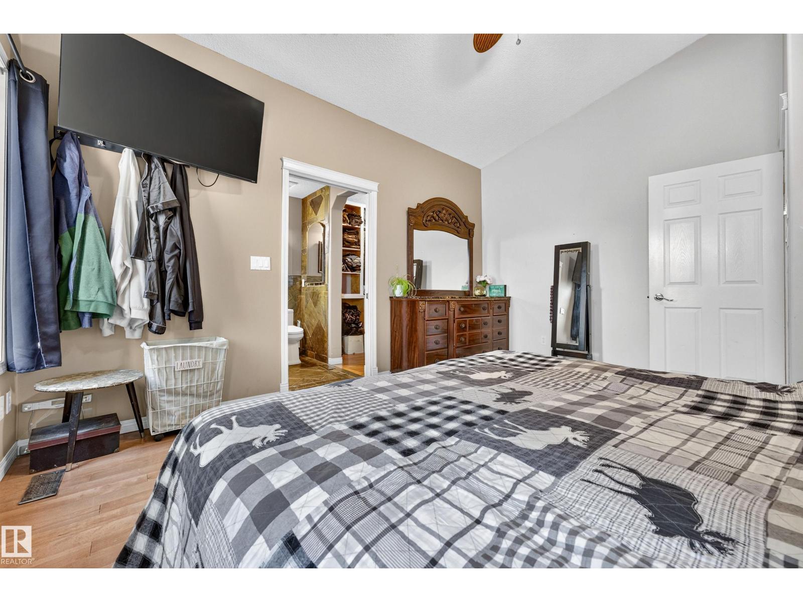 3619 31 Street NW - Photo 30
