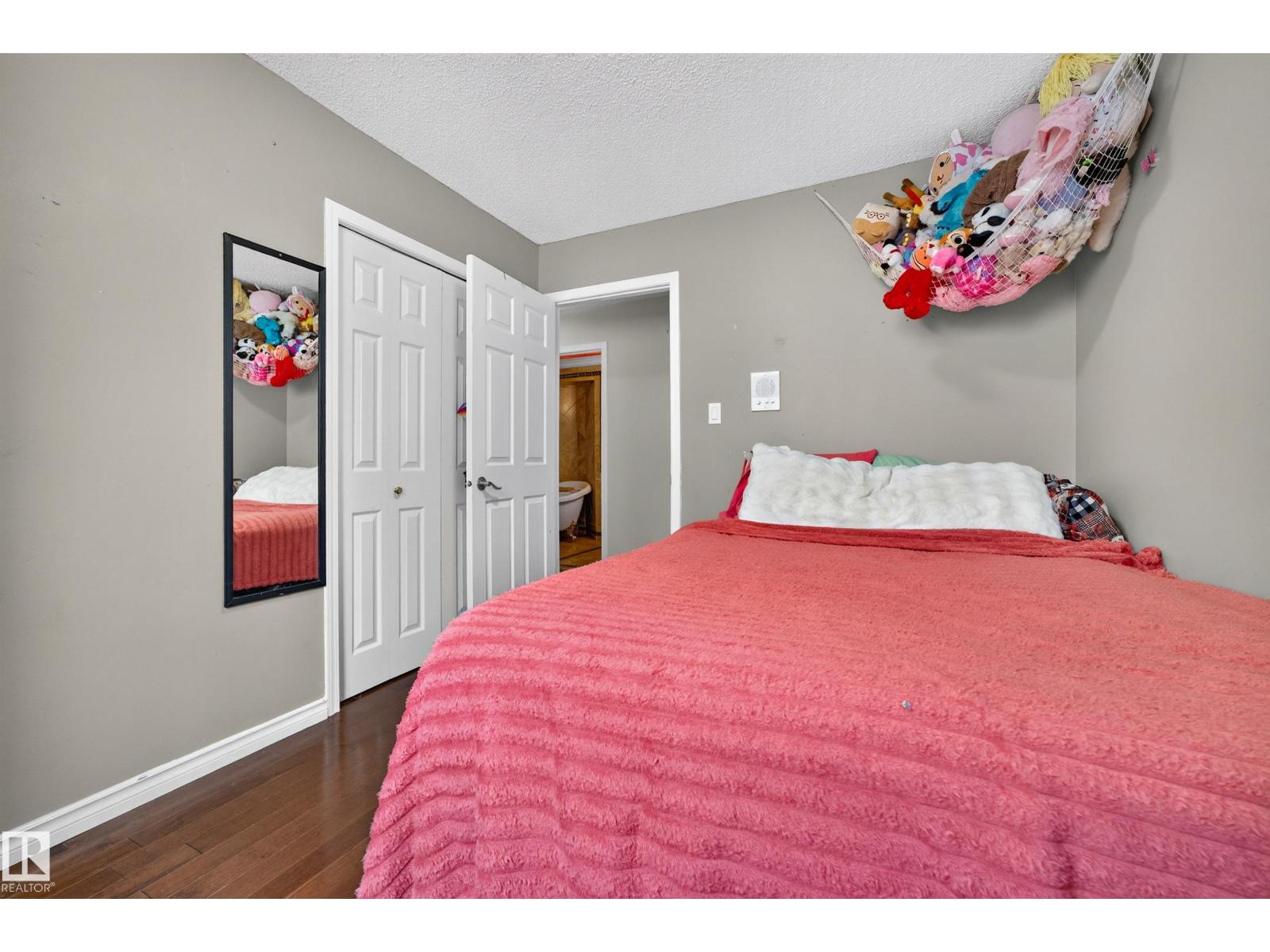 3619 31 Street NW - Photo 36