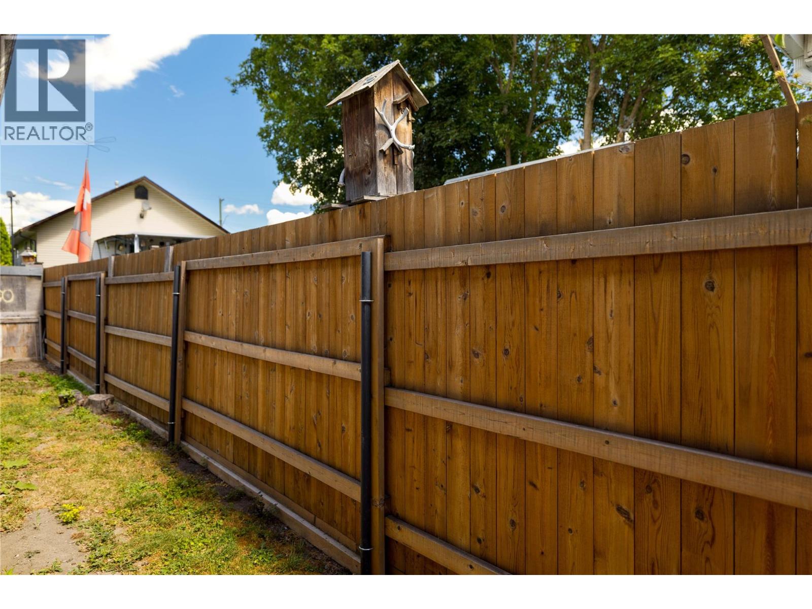 717 Regent Avenue - Image 6
