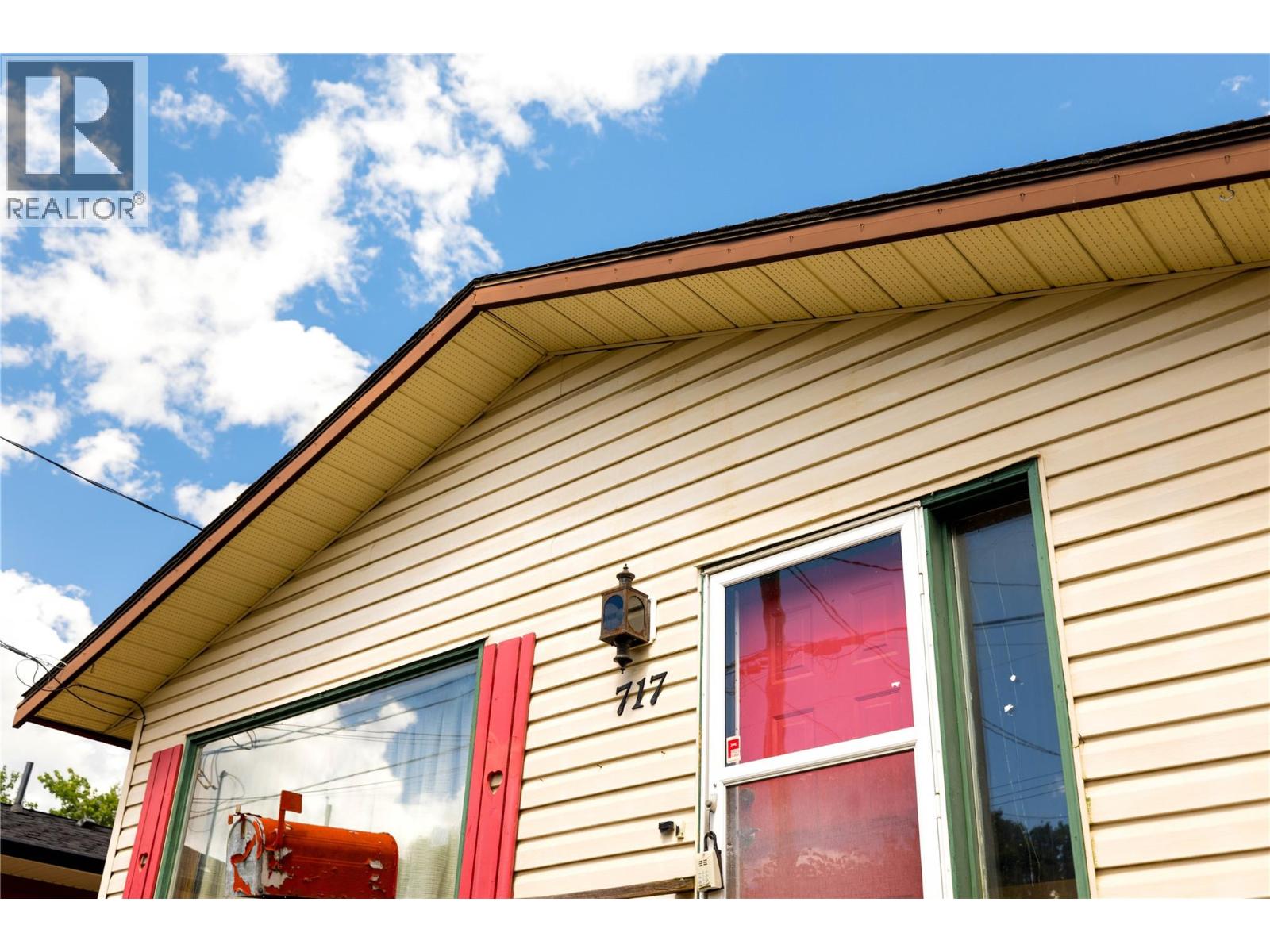 717 Regent Avenue - 5